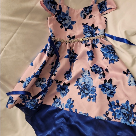 Toddler Girls Satin Hi-Low Dress - size 4T - Picture 3 of 6